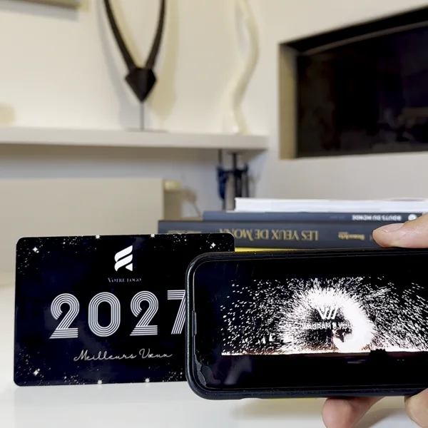 Carte de vœux : démonstration de la carte Revila et de sa vidéo